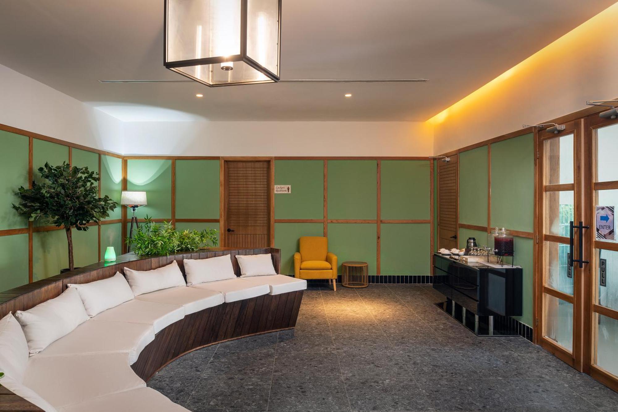 Ocean Eden Bay (Adults Only) Hotel Spring Rises Exterior photo The Green Room